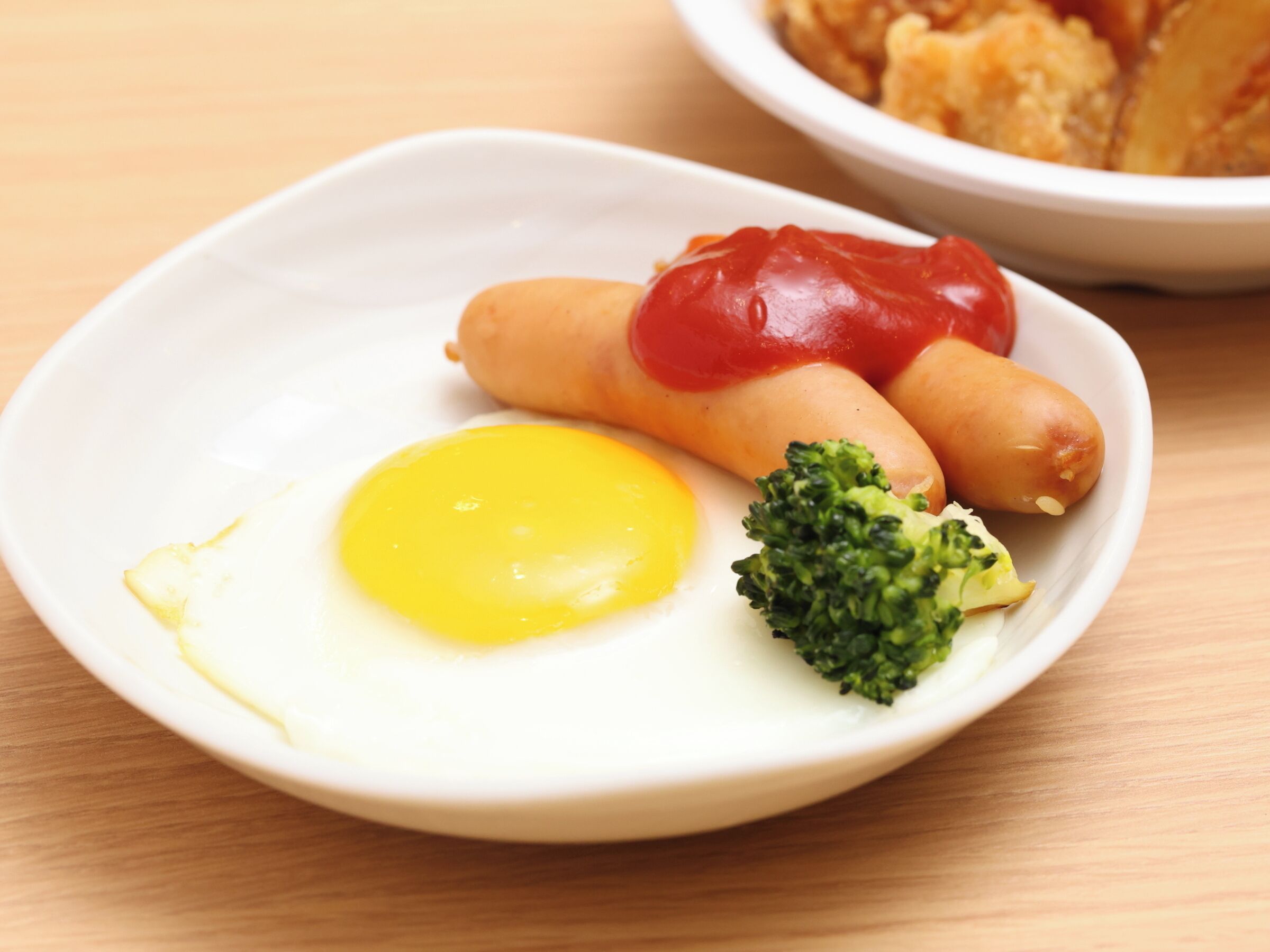 daily buffet breakfast (jpy 3000 per person)