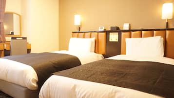 Desk, free WiFi, bed sheets