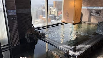 Bathtub spa indoor