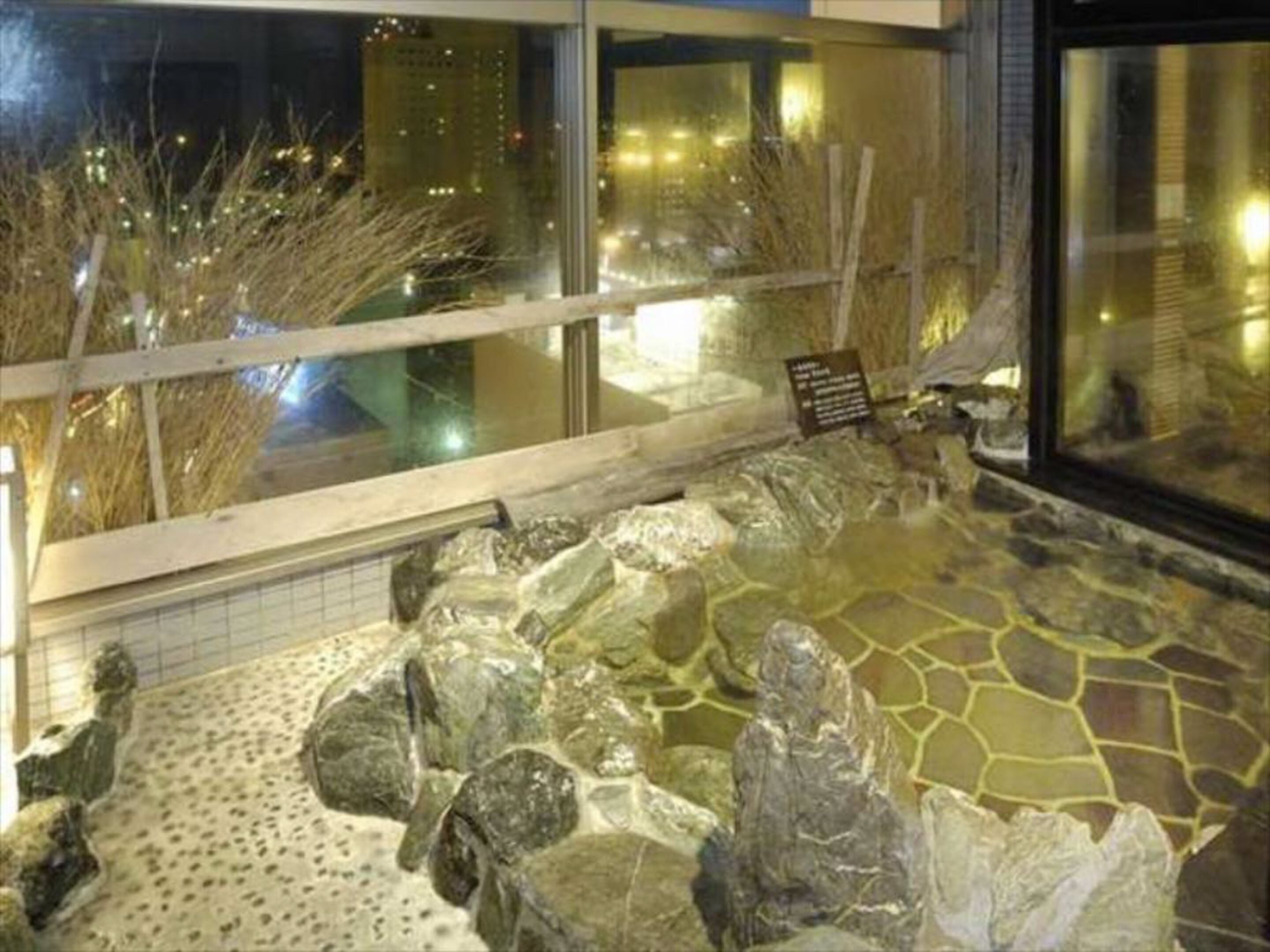 indoor spa tub