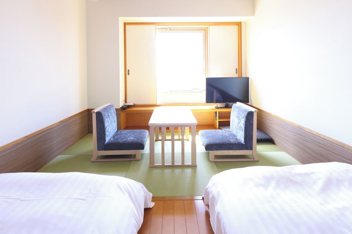 1 bedroom, premium bedding, soundproofing, free wifi