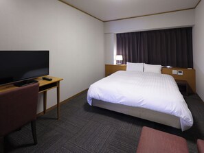 Premium bedding, down comforters, soundproofing, free WiFi - Natural Hot Spring Dormy Inn Premium Kushiro (Kushiro)