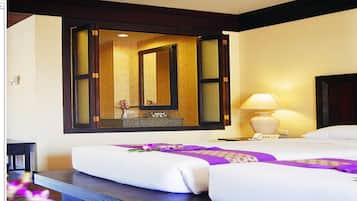 Minibar, in-room safe, desk, blackout curtains