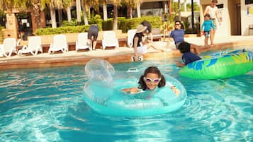 2 outdoor pools, open 8:00 AM to 7:00 PM, free pool cabanas