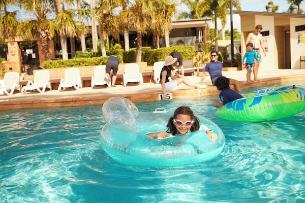 2 outdoor pools, open 8:00 AM to 7:00 PM, free pool cabanas