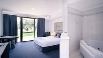 ๋๋ญ์ค๋ฃธ, ์จ์ ์์กฐ (Spa) | ์ ์ฉ ์คํ ์์กฐ