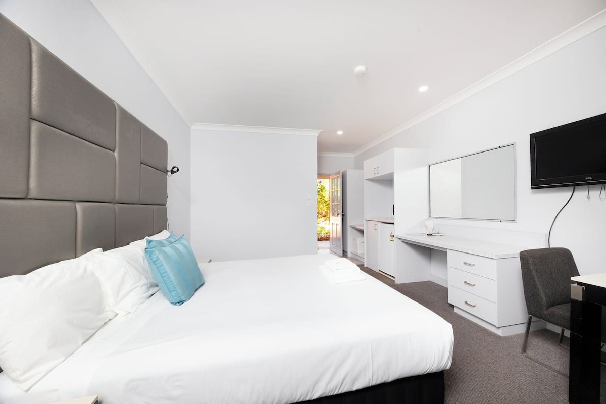 Chambre double, 1 très grand lit | 1 chambre, coffre-fort, rideaux d’obscurcissement
