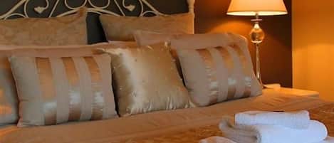 Egyptian cotton sheets, premium bedding, down comforters, pillowtop beds