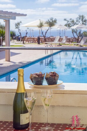 Double Room, Balcony, Sea View | Minibar, in-room safe, desk, laptop workspace - Hotel Sa Barrera - Adults Only (Alayor)