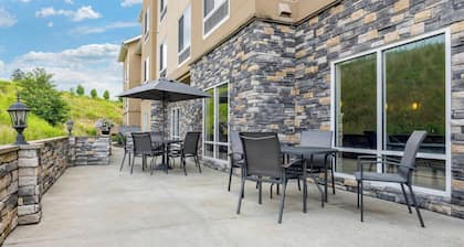 Fairfield Inn & Suites by Marriott Slippery Rock