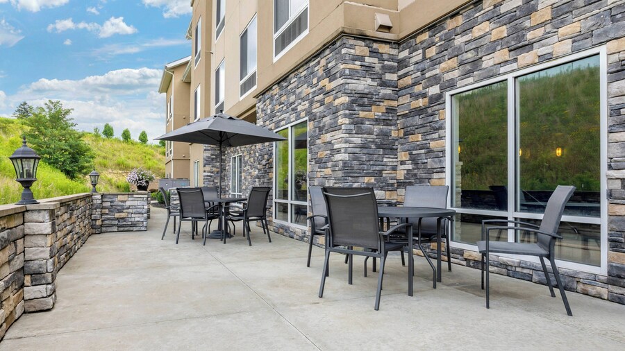 Fairfield Inn & Suites by Marriott Slippery Rock