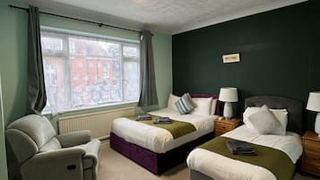 Chambre Triple Deluxe, salle de bains attenante