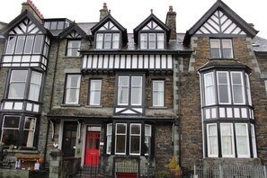 Front of property - Brantfell House (Ambleside)