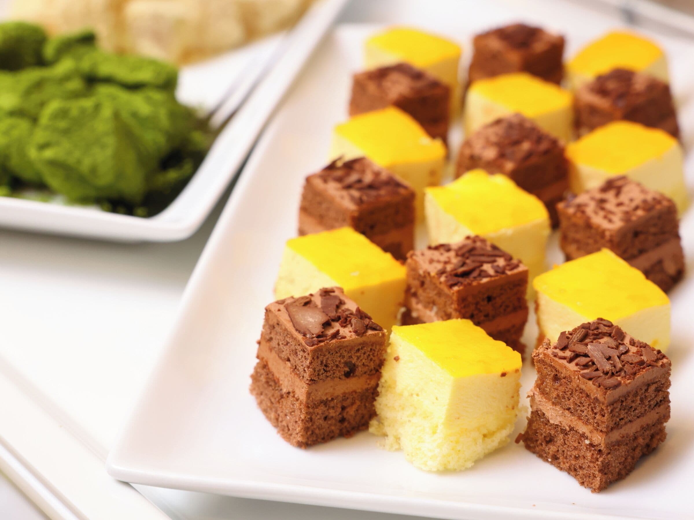 daily buffet breakfast (jpy 2500 per person)