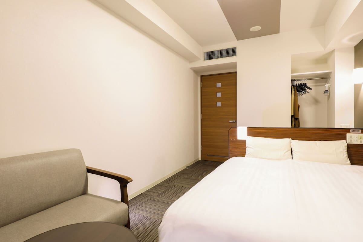 Chambre Deluxe, non-fumeur (Queen - 22.0sqm) | Literie de qualitĂ©, bureau, rideaux dâobscurcissement