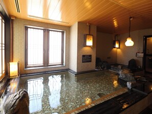 Indoor spa tub - Dormy Inn Asahikawa Natural Hot Spring (Asahikawa)