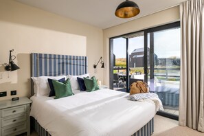 4 Berth Barnhouse Pet Free