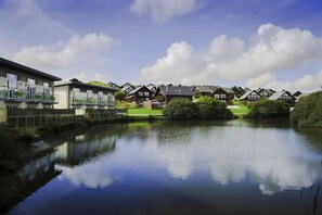 Lake view - Retallack Resort (St. Columb Major)