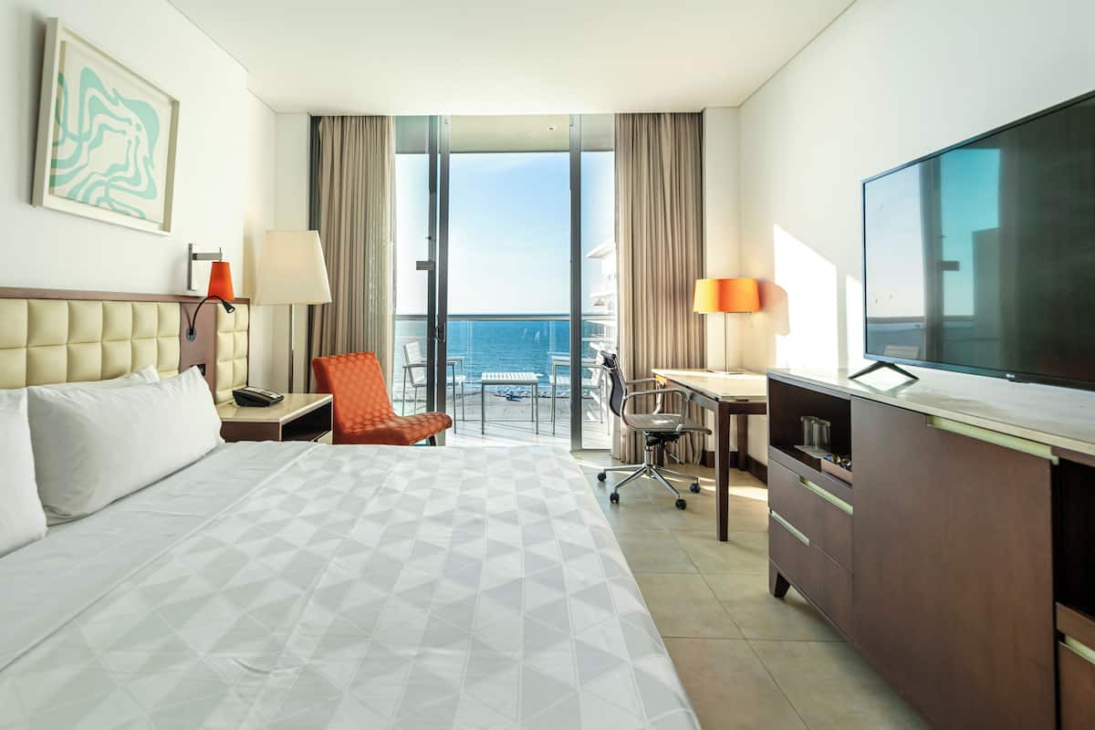 Standard Room, 1 King Bed, Ocean View