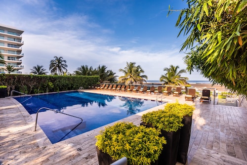 Holiday Inn Cartagena Morros by IHG