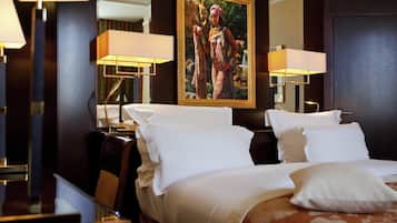 Suite Deluxe | Ropa de cama de alta calidad, minibar, caja fuerte y escritorio