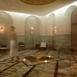 Sauna, sources chaudes/minérales, hammam, soins corporels