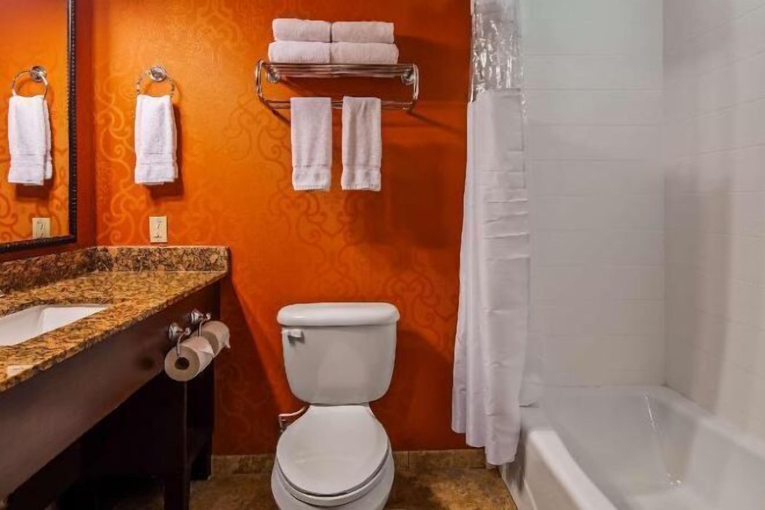 Bathroom | Free toiletries, hair dryer, towels