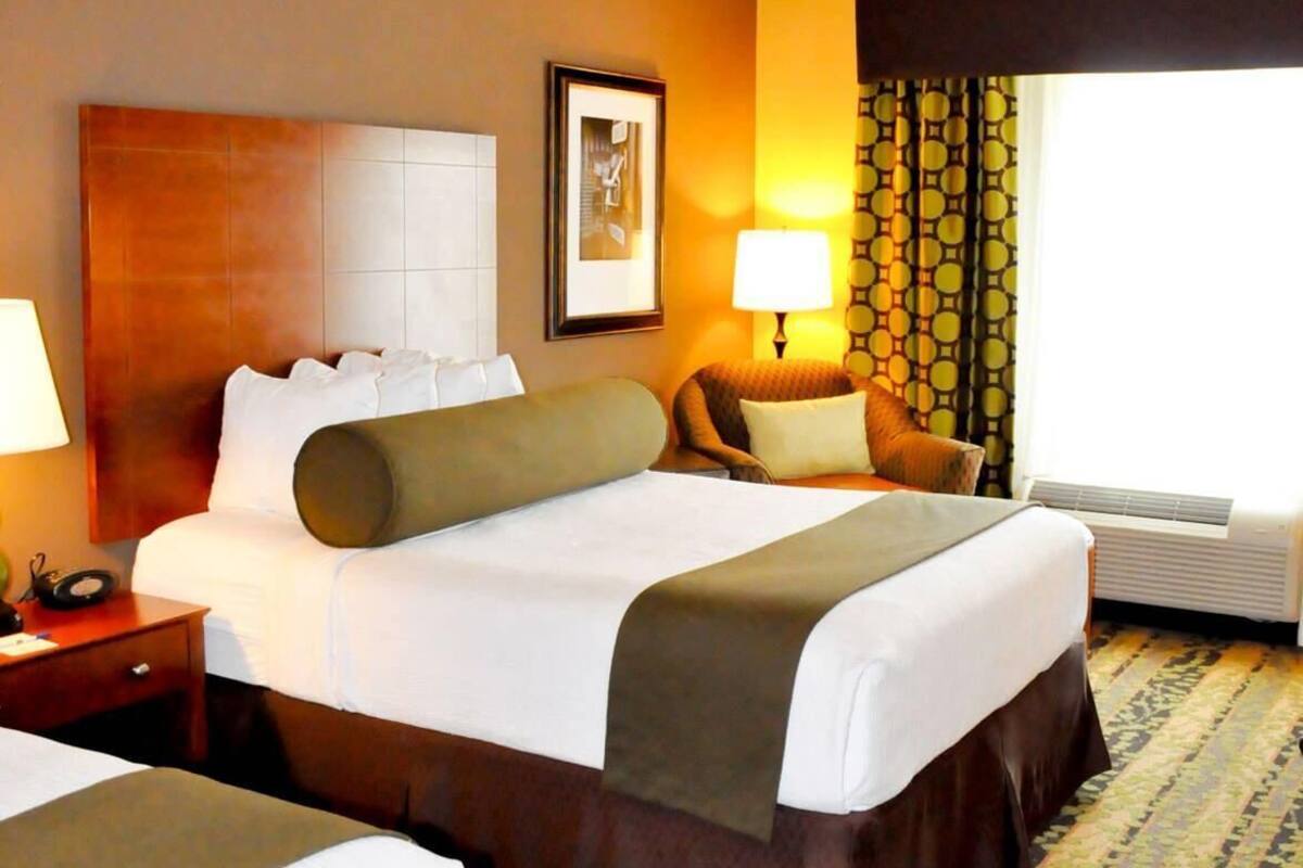 Pillowtop beds, desk, laptop workspace, iron/ironing board