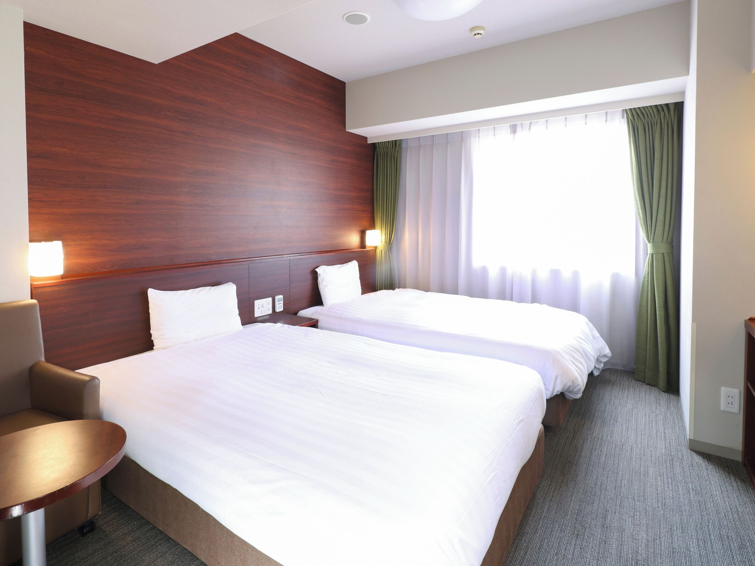 Down comforters, in-room safe, desk, laptop workspace