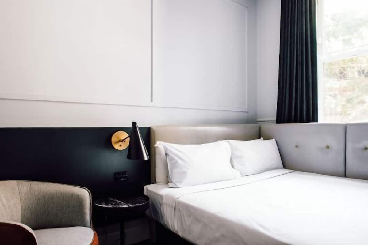 Premium bedding, in-room safe, blackout curtains, iron/ironing board