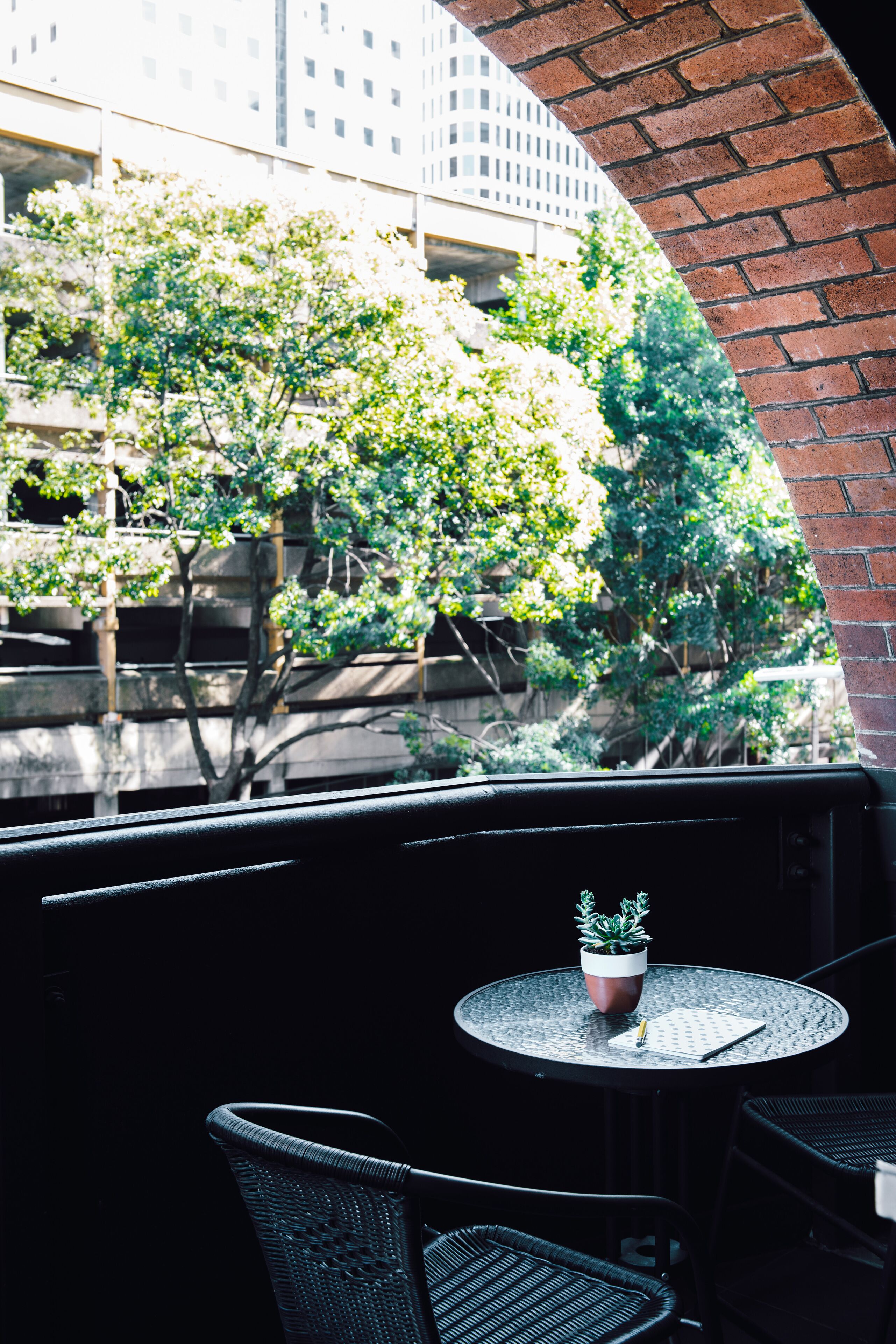 superior comfy queen | terrace/patio