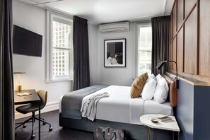 Junior Suite King or Twin - Veriu Central (Sydney)