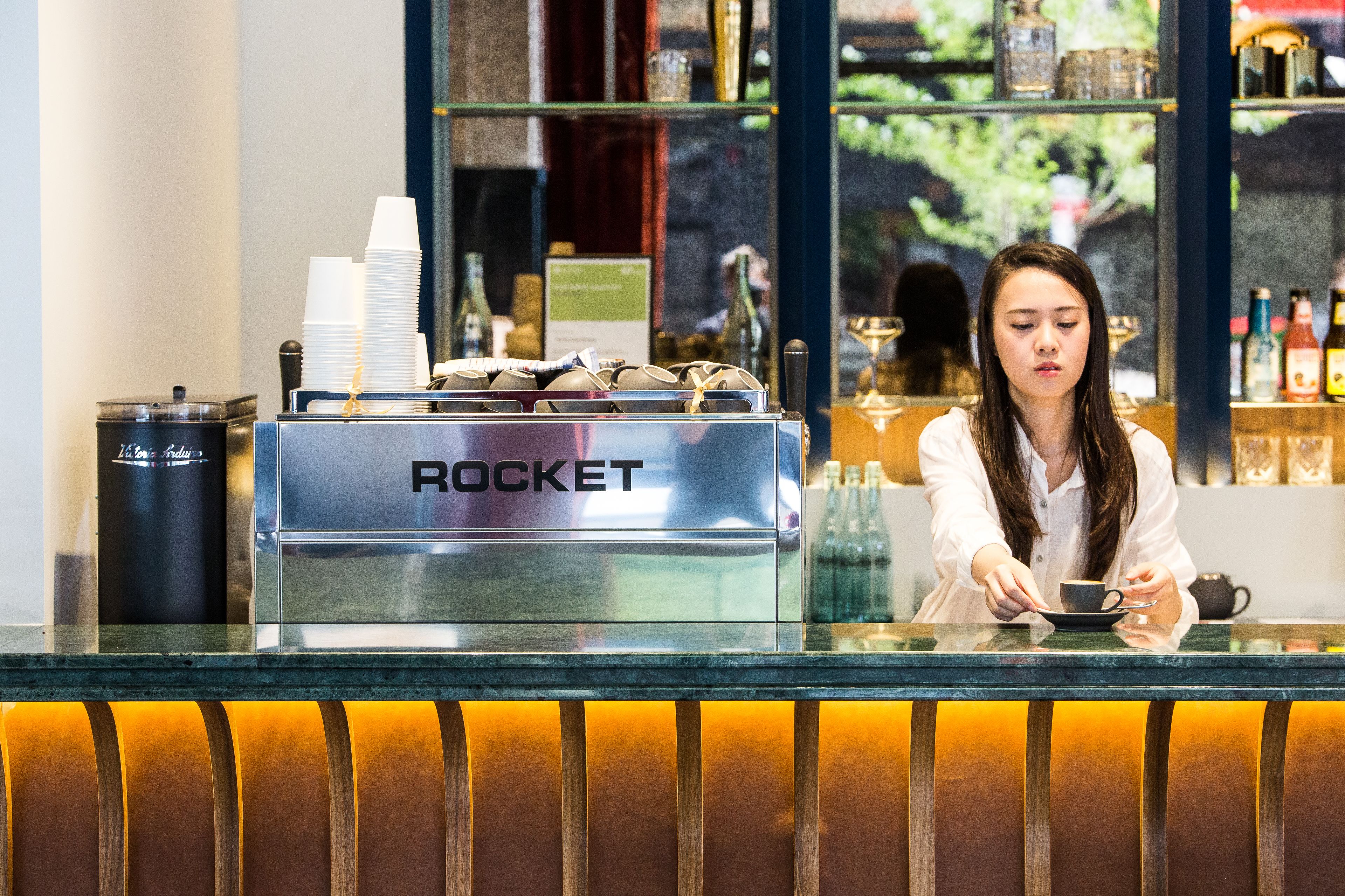 5 restaurants, breakfast, lunch, dinner served; local cuisine