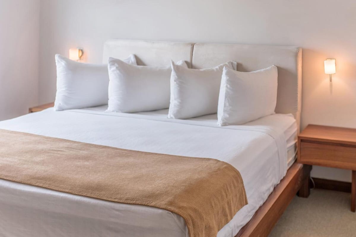 1 bedroom, premium bedding, in-room safe, desk