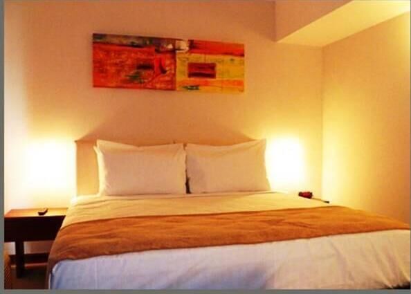Premium bedding, in-room safe, desk, iron/ironing board