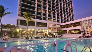 Outdoor pool, open 8:00 AM to 10:00 PM, pool umbrellas, sun loungers