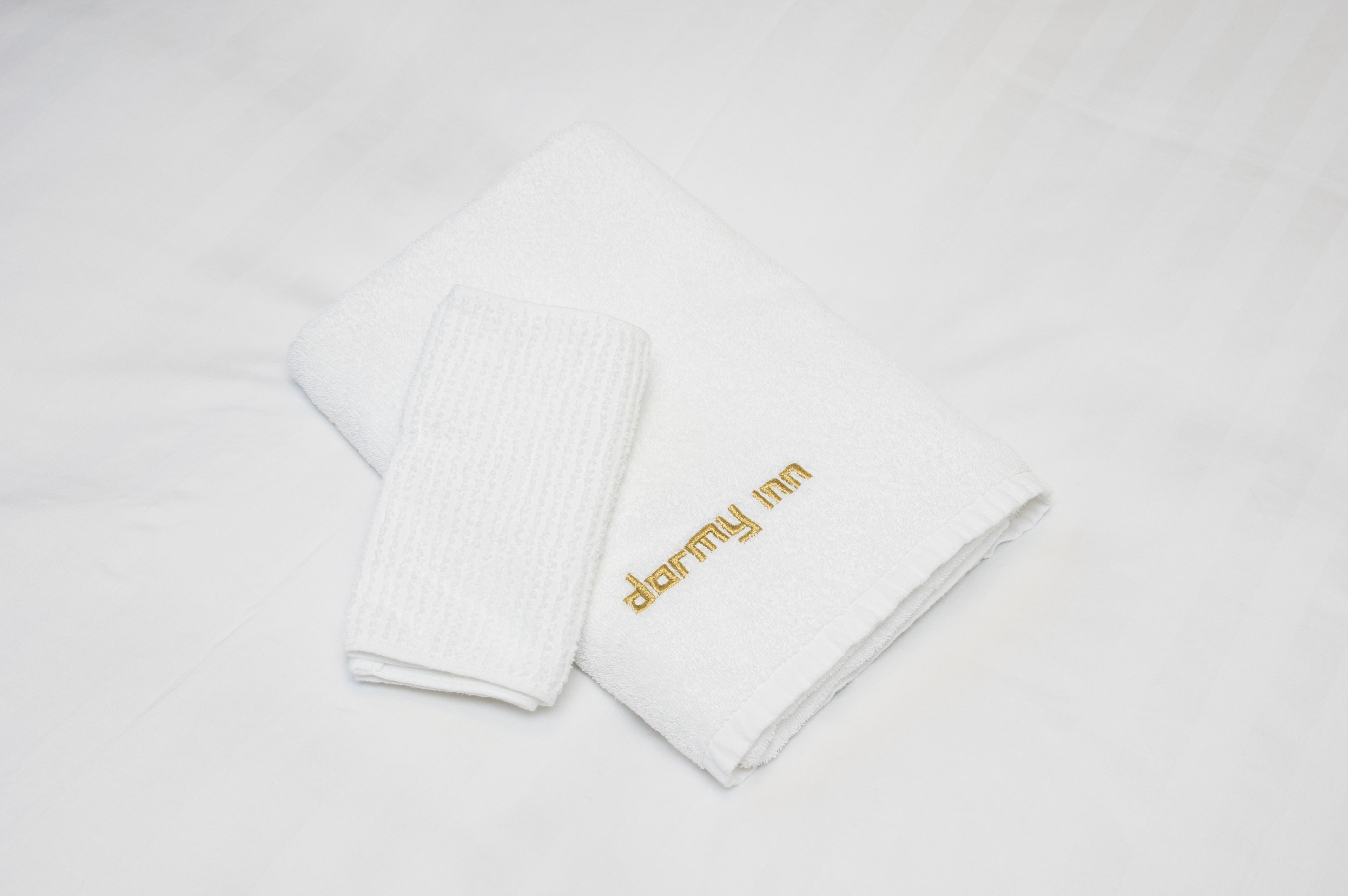 1 bedroom, premium bedding, down duvets, desk