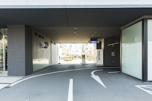 Self parking (JPY 1200.00 per night)