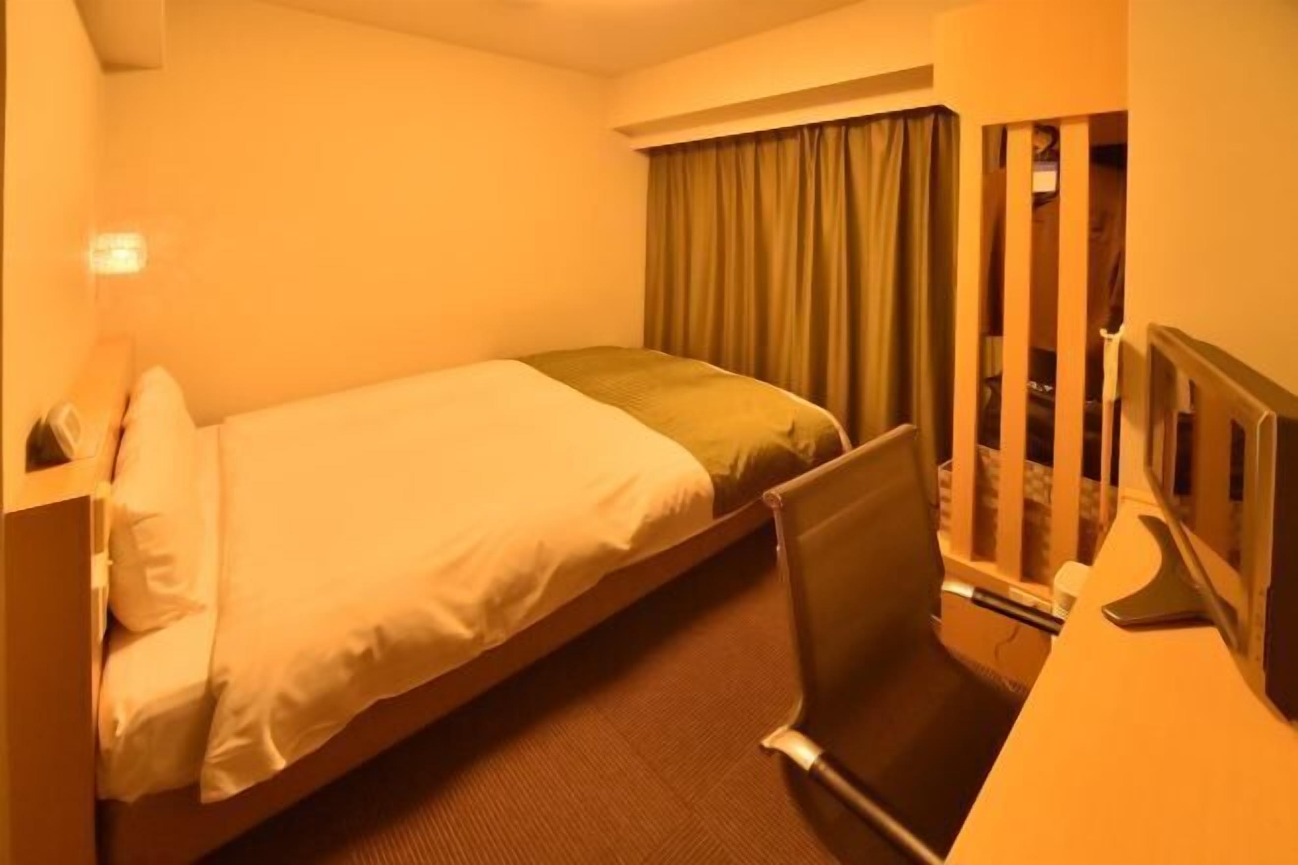 Skrivbord, mörkläggningsgardiner, ljudisolering och gratis wi-fi