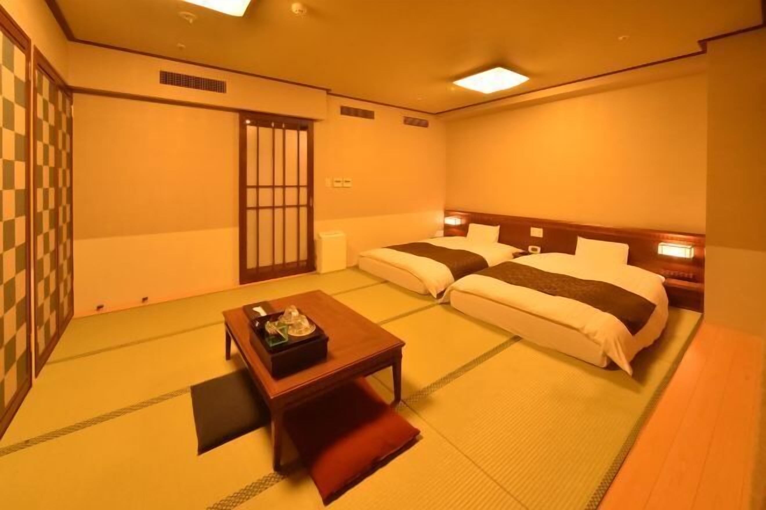 Down duvets, desk, blackout curtains, soundproofing