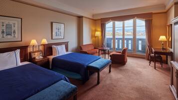 Down duvets, in-room safe, desk, iron/ironing board