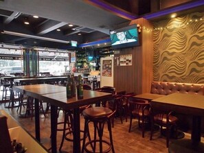 Breakfast, lunch and dinner served  - Vela Boutique Hotel (Hong Kong)