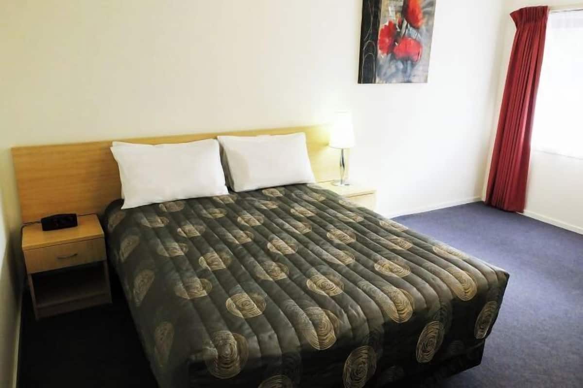 1 bedroom, premium bedding, pillow-top beds, individually decorated
