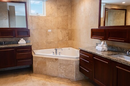CIQALA Luxury Suites - Image 96