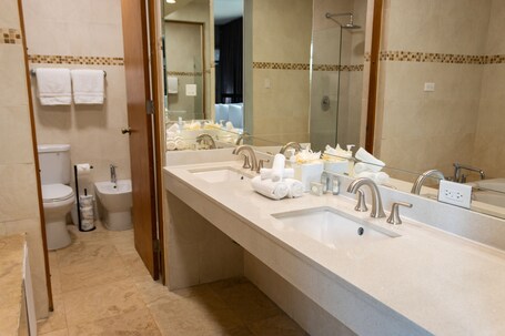 CIQALA Luxury Suites - Image 28
