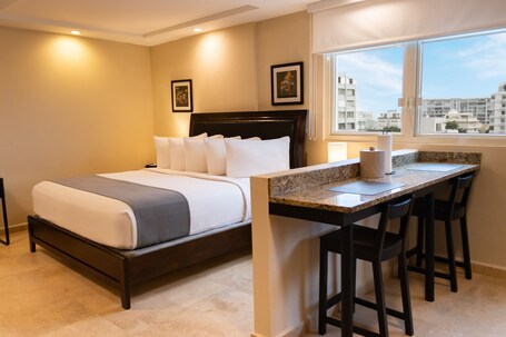 CIQALA Luxury Suites - Image 14