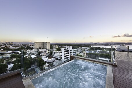 CIQALA Luxury Suites - Image 19