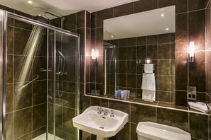 Free toiletries, hair dryer, towels - The Coniston Hotel and Country Estate (Skipton)