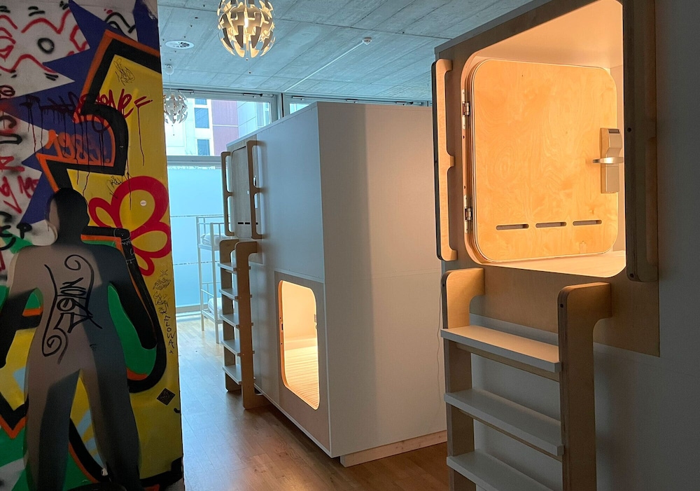 Heart of Gold Hostel Berlin by null