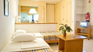 Memory foam beds, in-room safe - Edificio Albufeira (Albufeira)